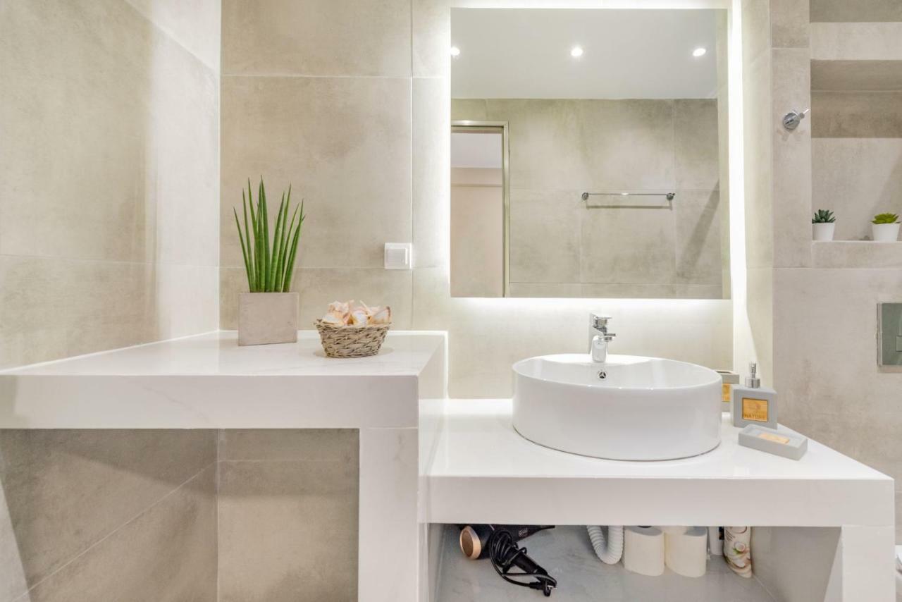 Stylish & Bright Apartment In The City Centre Città di Zante Esterno foto